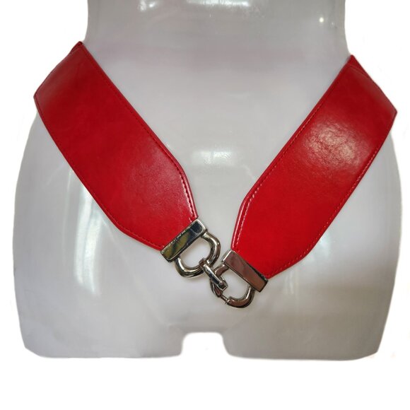 Stunning 2.5" Wide Red Leather/Spandex Clip Belt - Picture 1 of 3